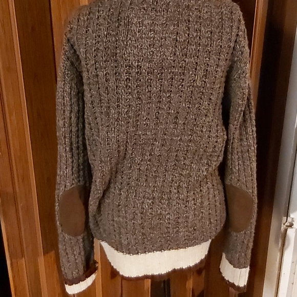 Roots Cabin Shawl Cardigan - Picture 3 of 4